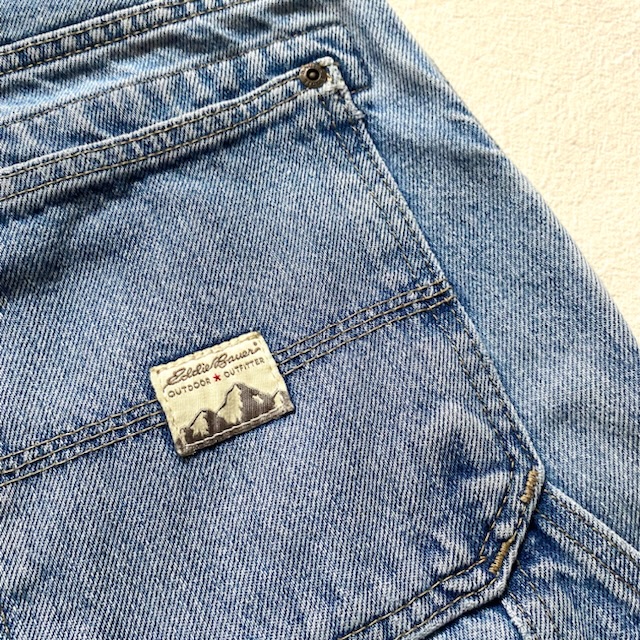 LACOSTE,Ralph Lauren,Eddie Bauer