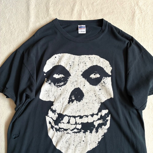 Columbia,THE DARKKNIGHT TRILOGY,GILDAN